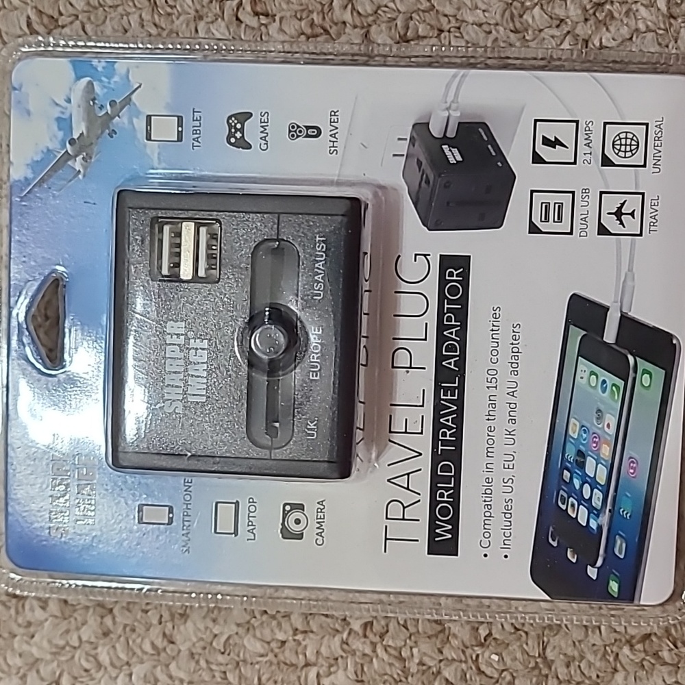 Travel adaptor